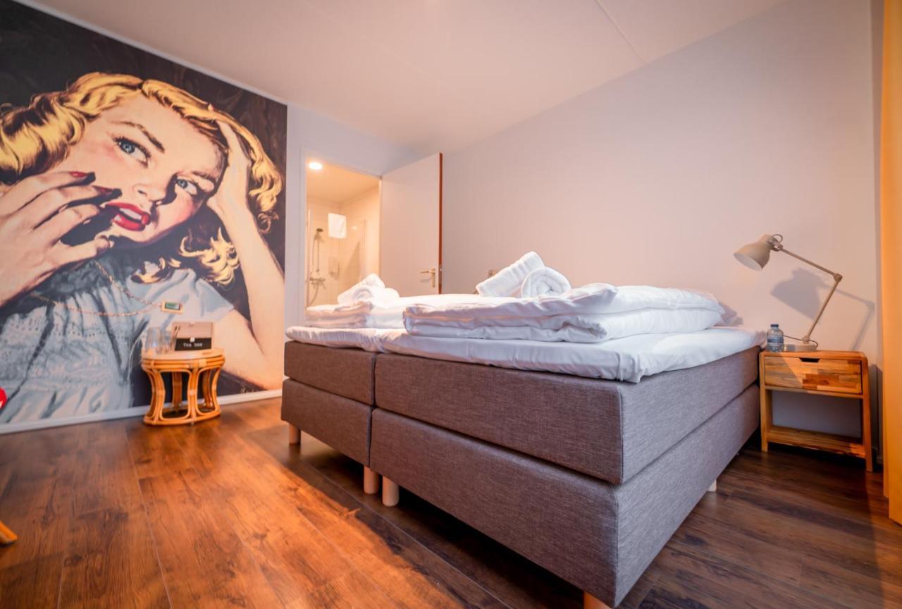 Bed and Breakfast Zeta Beds Гаага Экстерьер фото